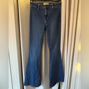 Rock & Roll Cowgirl Bargain Button Flare Jeans